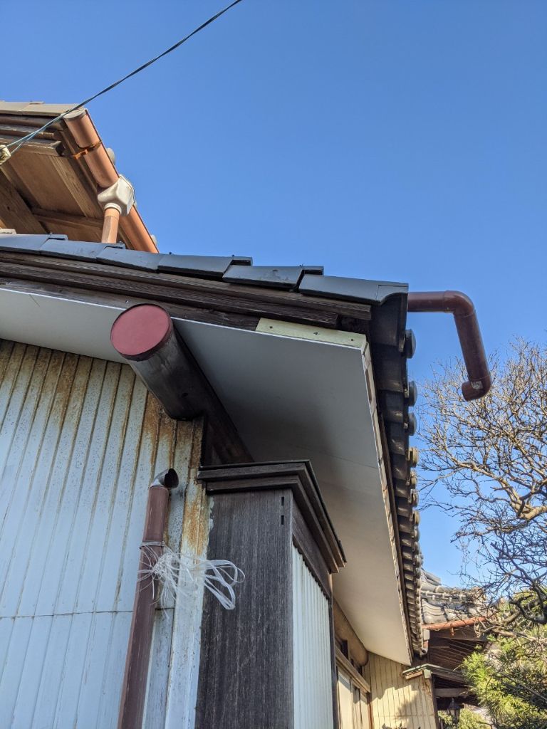 施工後：軒天井修復